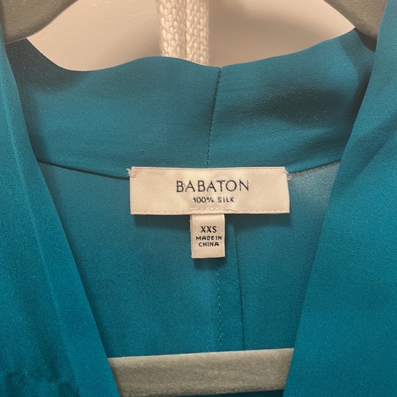 Beautiful emerald green 100% silk dress from Babaton - Picture 2 of 4